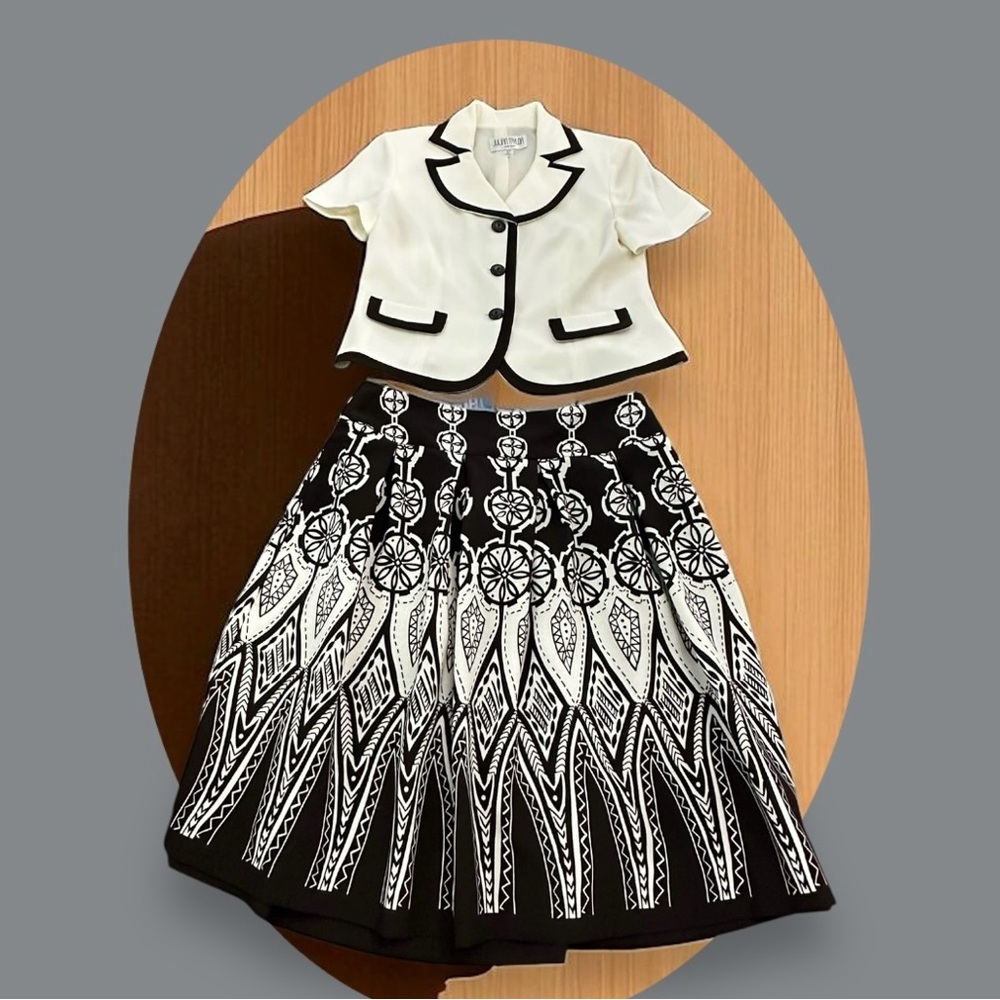 Julian Taylor Skirt Suit Set. Size: 10 petite 
Ivory/Brown